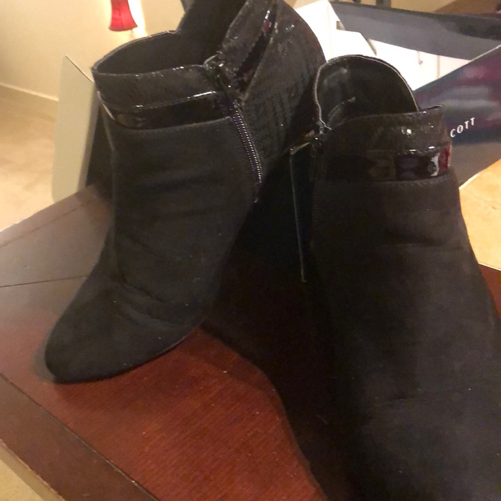 Black suede and leather kitten heel booties